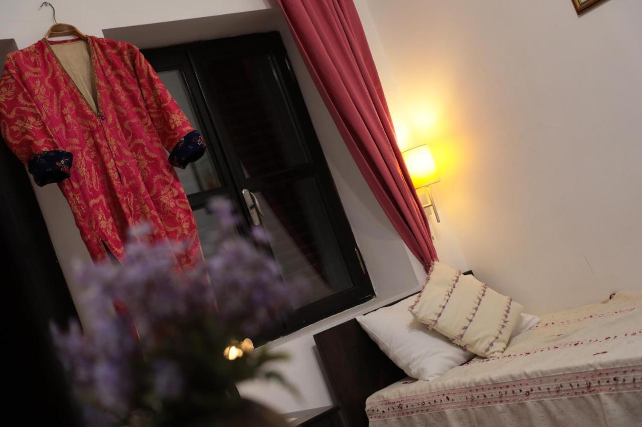 Hadrianus Pansion Hotell Antalya Exteriör bild