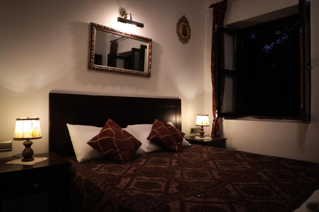 Hadrianus Pansion Hotell Antalya Exteriör bild